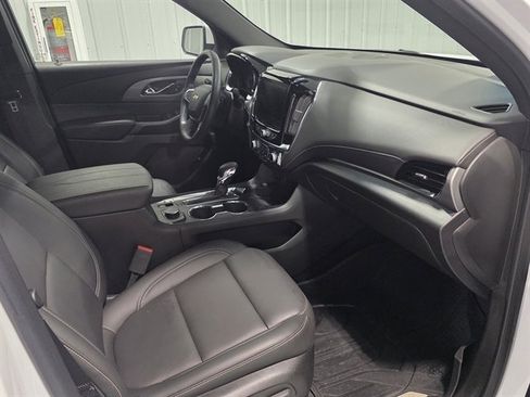 Used 2023 Chevrolet Traverse LT w/ LPO, Floor Liner Package image 9
