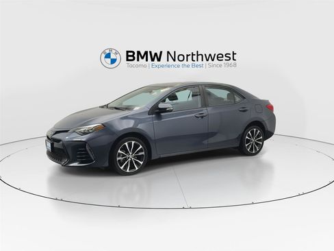 Used 2017 Toyota Corolla XSE image 9
