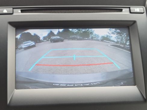 Used 2017 Toyota Camry LE FWD image 7