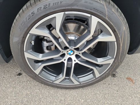 Used 2023 BMW X5 xDrive40i w/ Premium Package image 25