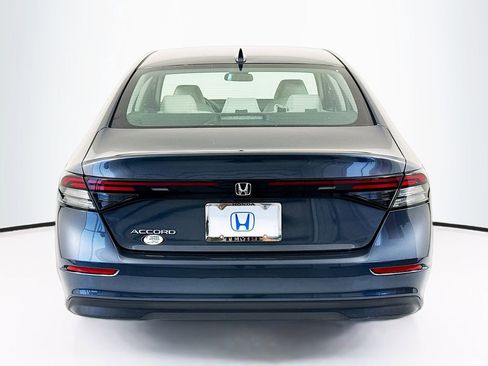 Used 2023 Honda Accord EX image 6