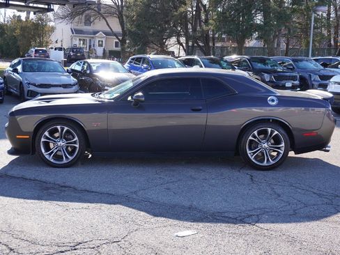 Used 2020 Dodge Challenger R/T image 11