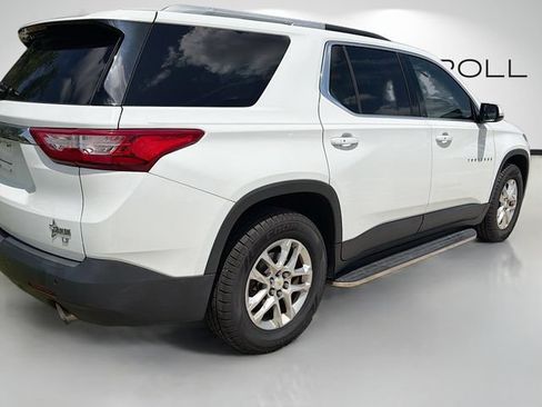 Used 2018 Chevrolet Traverse LT FWD image 3