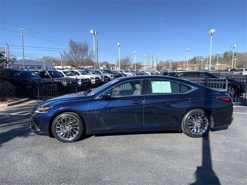 Used 2024 Lexus ES 350 Ultra Luxury image 5