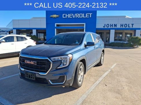 Used 2024 GMC Terrain SLE image 6