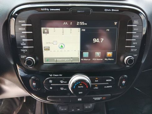 Used 2014 Kia Soul ! w/ Sun & Sound Package FWD image 20