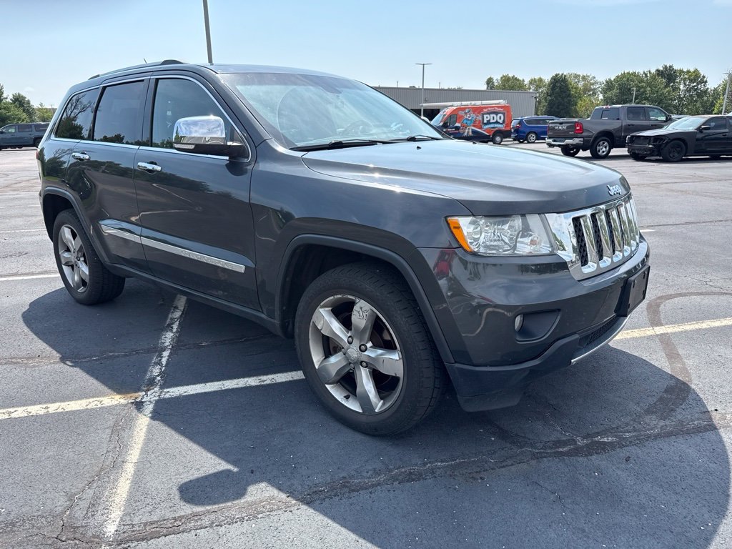 Used 2011 Jeep Grand Cherokee Overland AWD/4WD image 3
