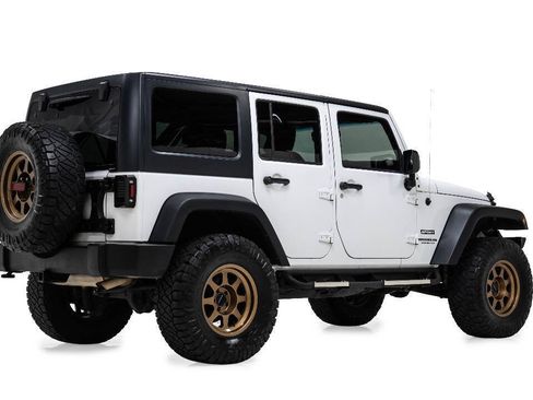 Used 2017 Jeep Wrangler Unlimited Sport w/ Quick Order Package 24S AWD/4WD image 3