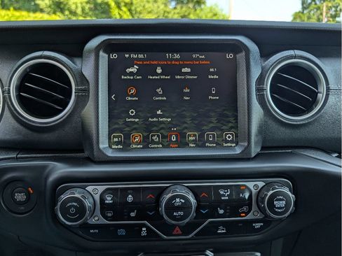 Used 2023 Jeep Wrangler Unlimited Sahara w/ Cold Weather Group AWD/4WD image 28