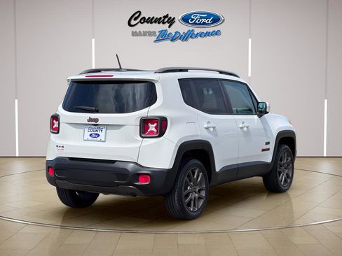 Used 2016 Jeep Renegade 75th Anniversary AWD/4WD image 9