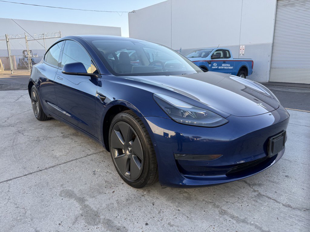 Used 2021 Tesla Model 3 RWD image 2
