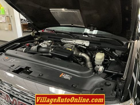 Used 2018 GMC Sierra 3500 Denali w/ Duramax Plus Package AWD/4WD image 46