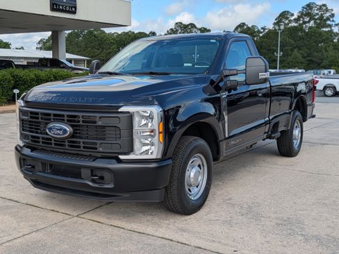 Used 2025 Ford F350 XL w/ 360-Degree Camera Package RWD image 2