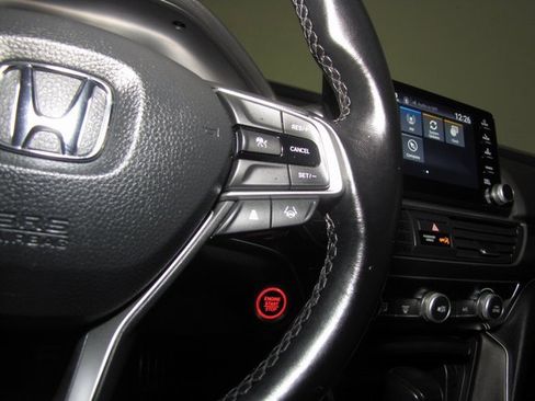 Used 2021 Honda Accord Sport image 6