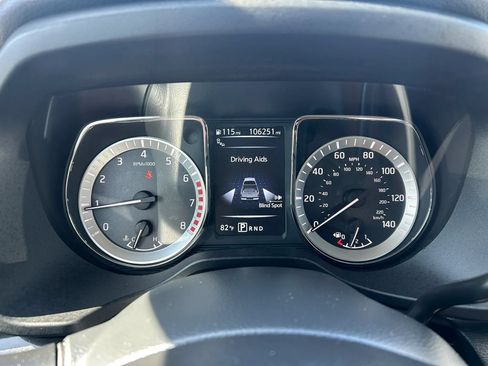 Used 2017 Nissan Titan SV RWD image 26