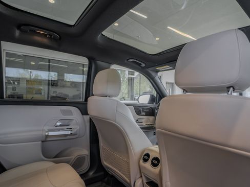 Certified 2026 Mercedes-Benz GLB 250 4MATIC image 28
