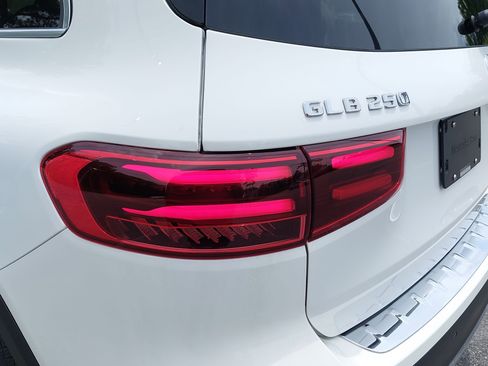Certified 2025 Mercedes-Benz GLB 250 GLB 250 image 34