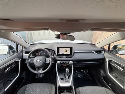 Used 2025 Toyota RAV4 XLE image 35