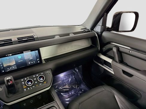 Certified 2024 Land Rover Defender 110 S AWD/4WD image 25