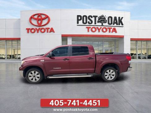 Used 2008 Toyota Tundra 4x4 CrewMax image 2