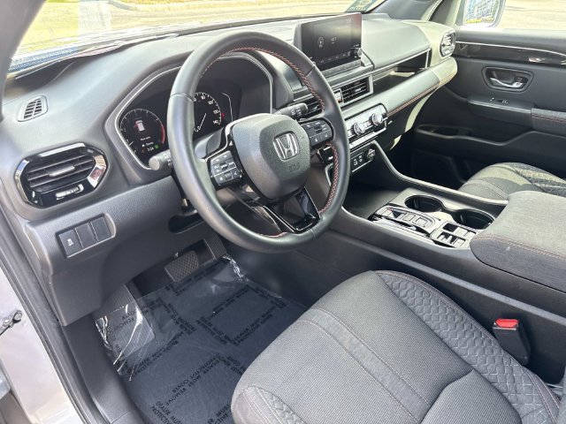 Certified 2023 Honda Pilot Sport image 22