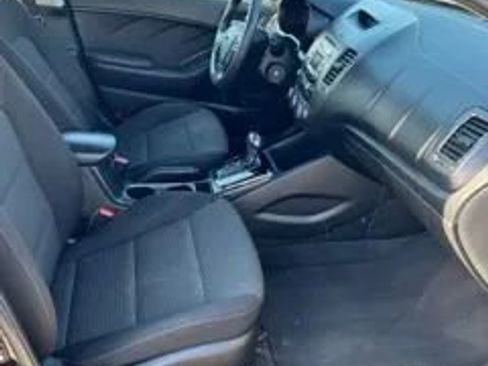 Used 2018 Kia Forte LX FWD image 13