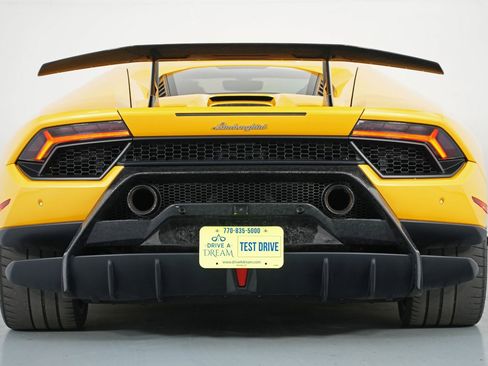 Used 2018 Lamborghini Huracan Performante image 13