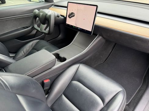 Used 2019 Tesla Model 3 Standard Range Plus RWD image 21