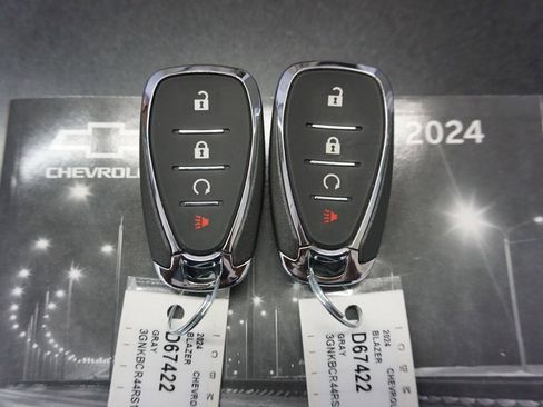Used 2024 Chevrolet Blazer LT FWD image 17