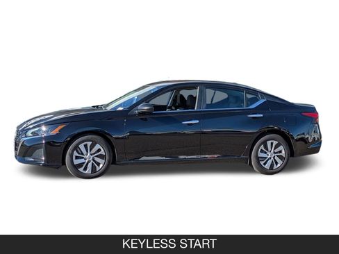 Certified 2025 Nissan Altima 2.5 S image 6