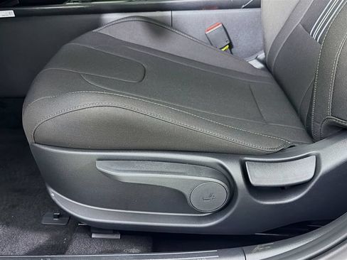 Used 2026 Hyundai Elantra Sport w/ Cargo Package FWD image 21