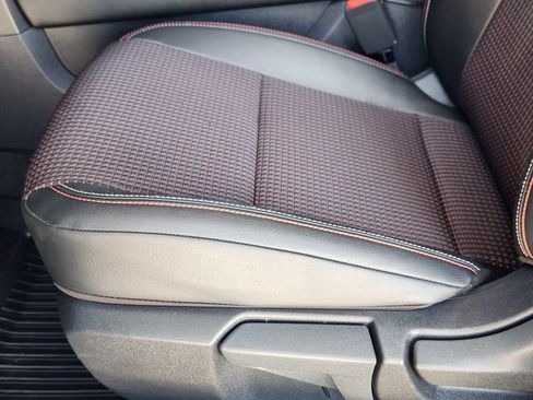 Used 2025 Nissan Kicks SR FWD image 26