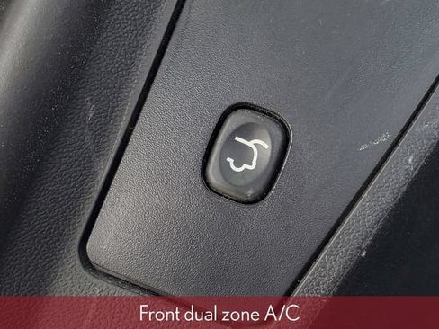 Used 2018 Dodge Grand Caravan GT FWD image 12