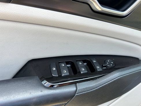 Certified 2023 Kia Sportage EX AWD/4WD image 12
