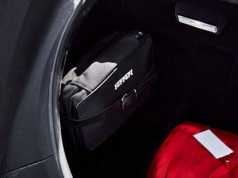 Used 2023 Ferrari F8 Tributo image 21