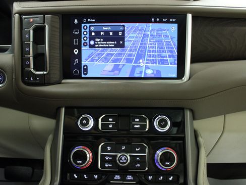 Used 2024 GMC Yukon Denali AWD/4WD image 22
