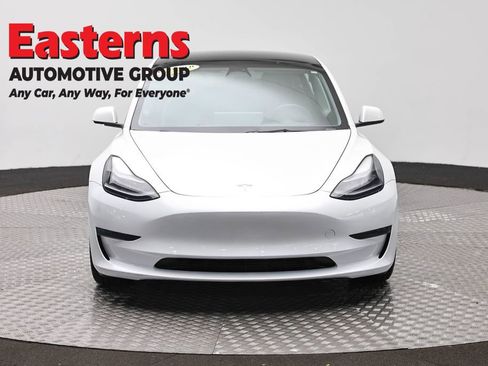 Used 2023 Tesla Model 3 Standard Range RWD image 2
