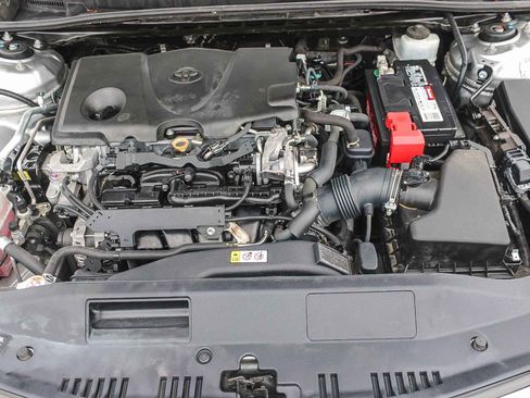 Used 2019 Toyota Camry SE w/ Carpet Mat Package FWD image 27