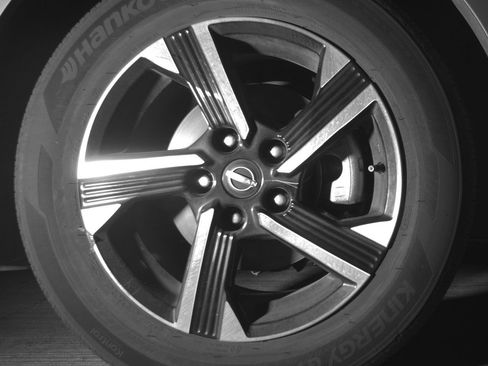 Used 2025 Nissan Sentra SV image 13