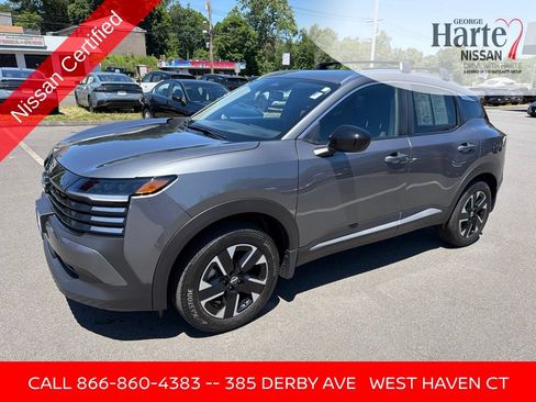 Used 2026 Nissan Kicks SV w/ SV Premium Package AWD/4WD image 3