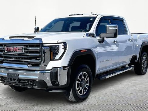 Used 2024 GMC Sierra 2500 SLT w/ SLT Premium Package image 3