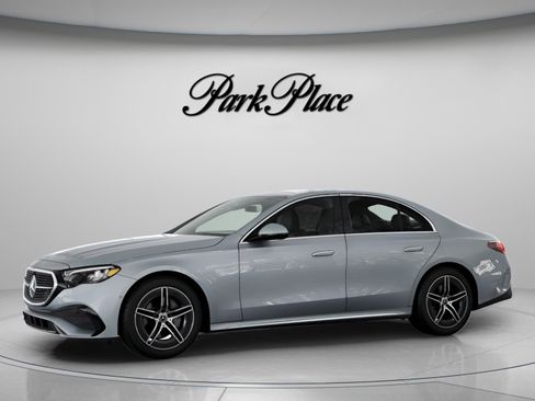 Used 2026 Mercedes-Benz E 350 Sedan image 3