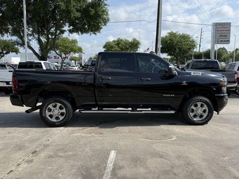 Used 2025 RAM 2500 Lone Star image 3