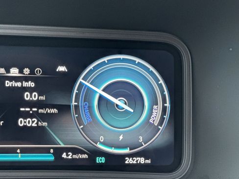 Used 2023 Hyundai Kona SE image 25