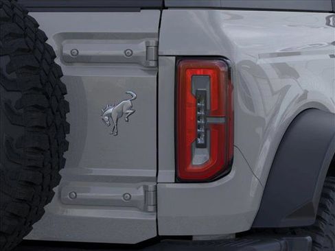 New 2026 Ford Bronco Badlands AWD/4WD image 23