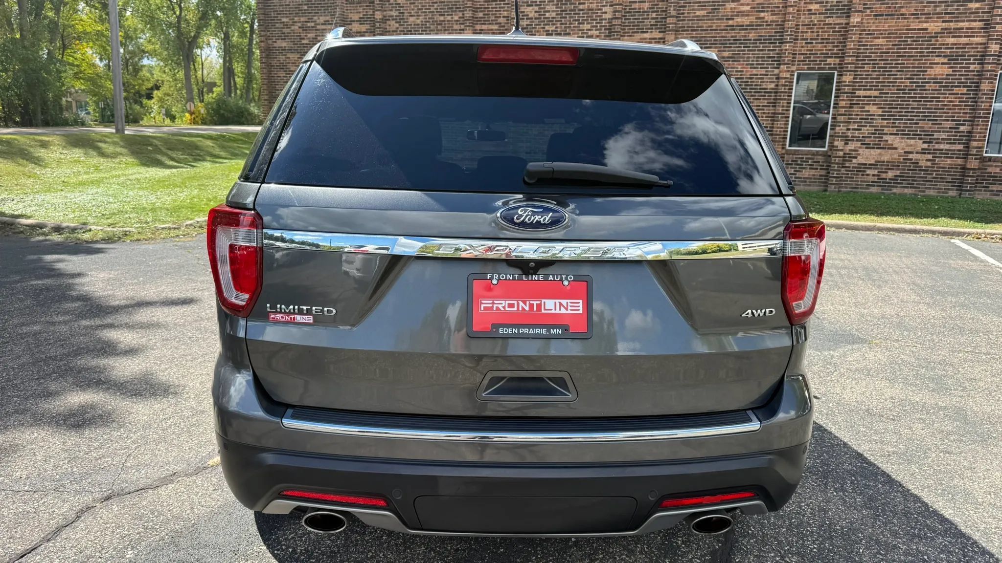 Used 2019 Ford Explorer Limited w/ Class III Trailer Tow Package AWD/4WD image 9