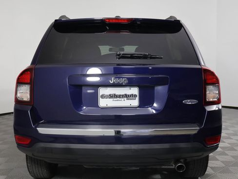 Used 2016 Jeep Compass High Altitude image 3
