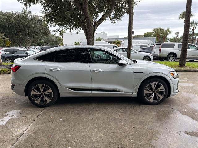 Used 2024 Audi Q8 e-tron Premium Plus w/ Premium Plus Package AWD/4WD image 6