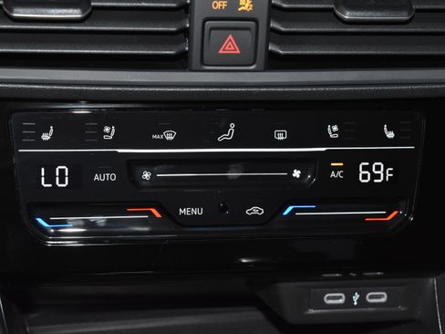 New 2026 Volkswagen Jetta SEL FWD image 11