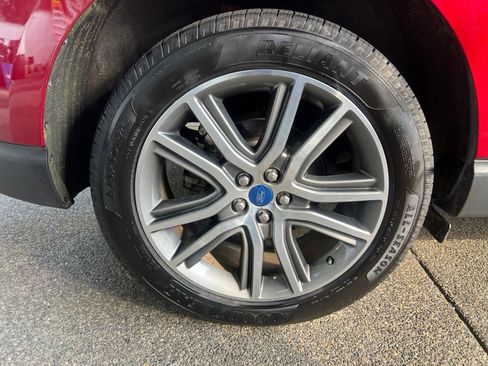 Used 2019 Ford Edge Titanium w/ Cold Weather Package AWD/4WD image 20